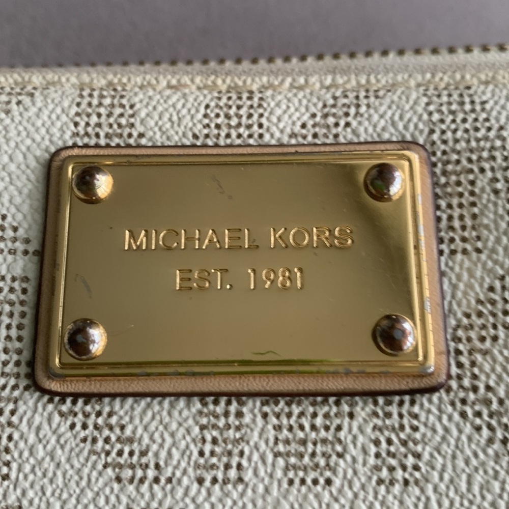 Michael Kors Est. 1981 Leather Wallet - Picture 8 of 17